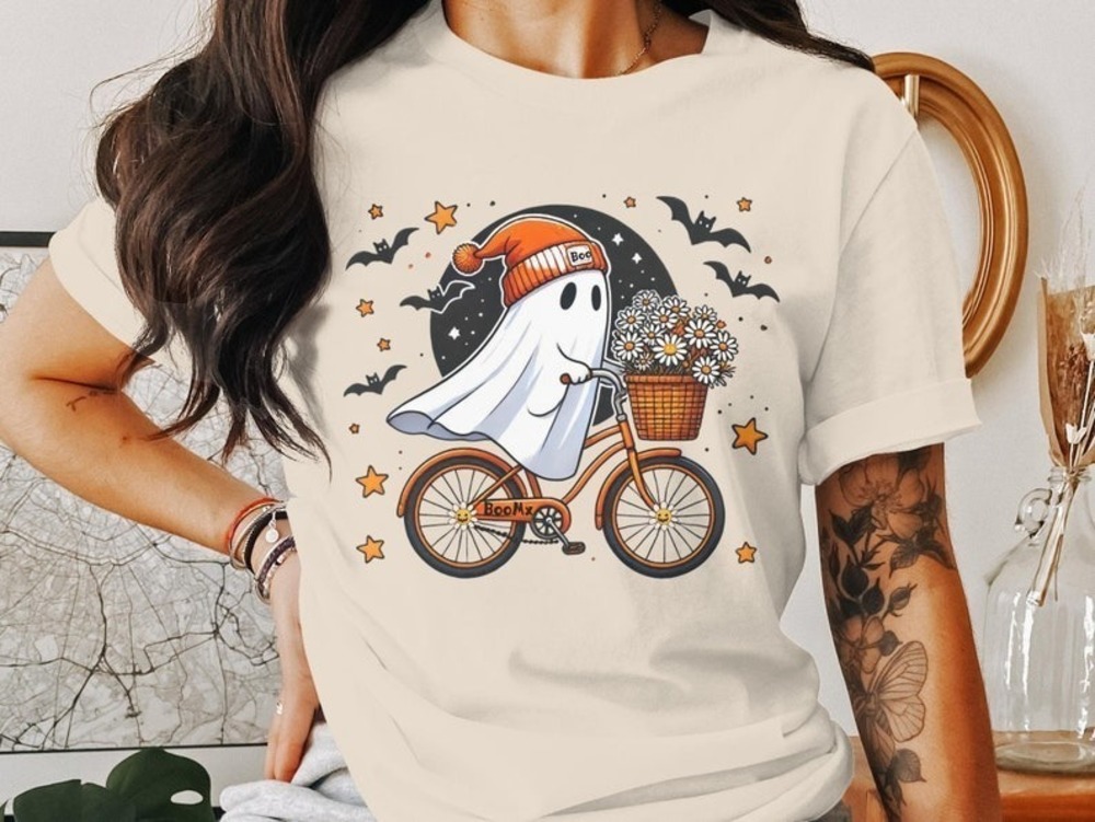 Halloween Ghost Shirt Womens Cute Fall Spooky Season Gift Retro